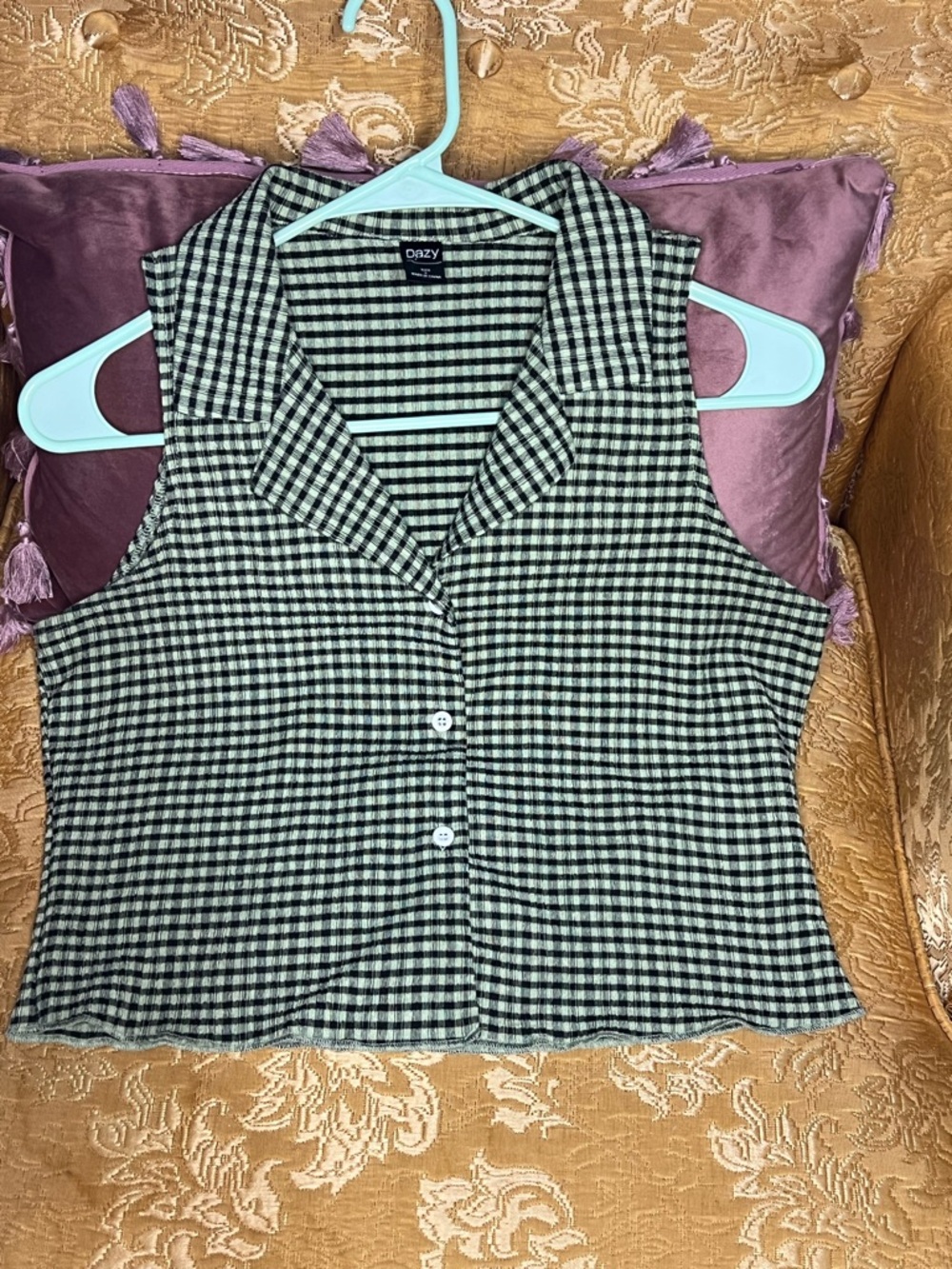 Vintage - Dazy Black and Green Gingham Sleeveless Button Front vest crop top.